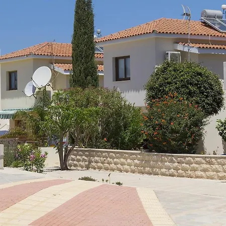 Chara Elizabeth No 2 * Protaras