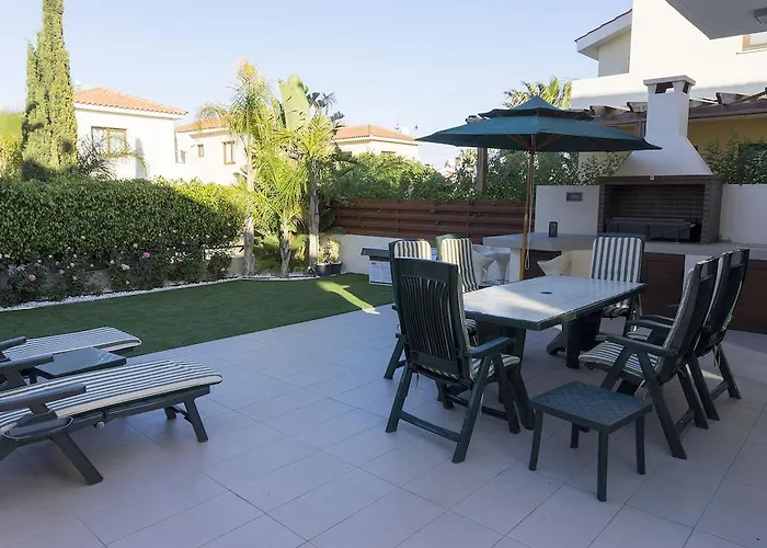 Chara Elizabeth No 2 Villa Protaras