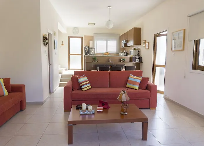 Villa Chara Elizabeth No 2 Protaras